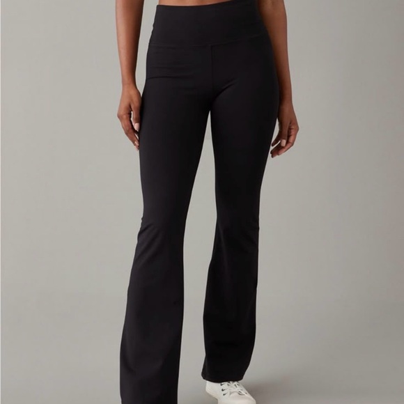 American Eagle Everything Flare Wide Leg Yoga Pants - Picture 2 of 5
